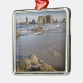 オレゴン州バンドンの沿岸部ビュー メタルオーナメント (左)