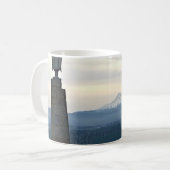 オレゴン州ポートランドのロッキー・ビュッテのフード山 コーヒーマグカップ (正面左)