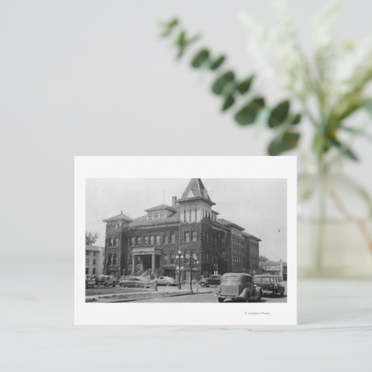 オレゴン州ユージーンの市庁舎を写した写真 ポストカード (スタンド正面)