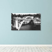 オレゴン市、またはウィラメットのハイウェイブリッジ キャンバスプリント (インサイチュ (ウッドフロア))