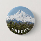 オレゴン果樹園と山フード 缶バッジ (正面)