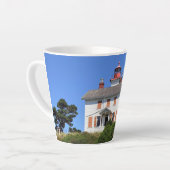 オレゴン，ニューポート，ヤキナベイライトハウス カフェラテマグ (左アングル)