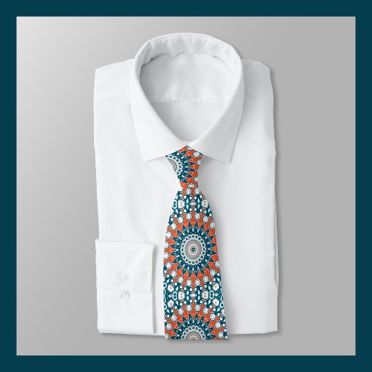 オレンはっきりしたジ&ティール（緑がかった色）マンダラジオメトリックトーテムパターン ネクタイ