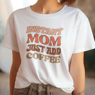 オレンジおもしろいと黄色のインスタントママだけでコーヒーを追加 Tシャツ