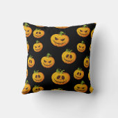 オレンジおもしろい色の彫りカボチャ模様 クッション (裏面)