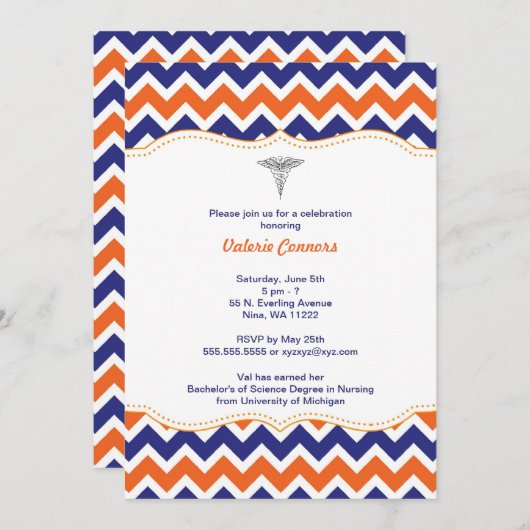 オレンジおよび海軍シェブロンのナースの卒業の招待RN 招待状 (正面/裏面)