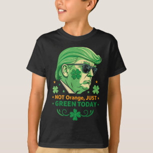 オレンジではなく、ちょうど緑の今日おもしろい- Trump St. Tシャツ