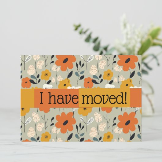 オレンジとイエローのミッドセンチュリー フラワー 移動しました 案内状 (スタンド正面)