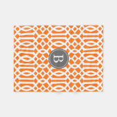 オレンジとグレーのトレリス模様モノグラム フリースブランケット (正面(横))