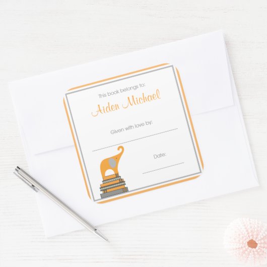 オレンジとグレーエレファントベビーシャワーブックプレート スクエアシール (封筒)