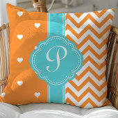 オレンジとターコイズモノグラムハートとシェブロン クッション