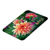 オレンジとピンクダリアフラワーイニシャル マグネット (左側)