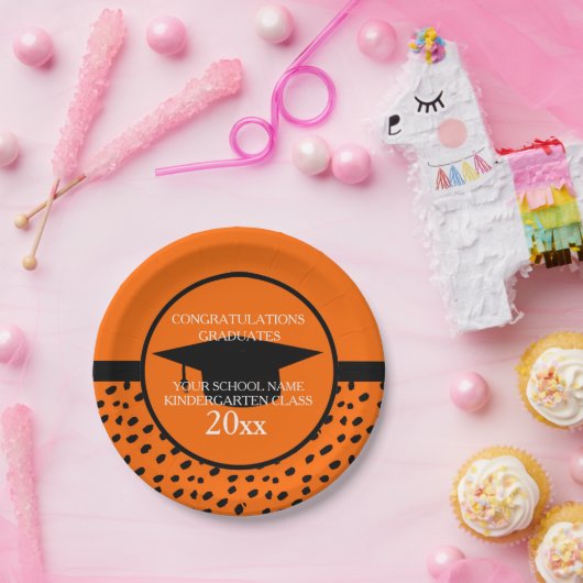 オレンジとブラックの幼稚園の卒業 ペーパープレート (パーティー)