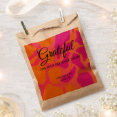 オレンジとホットピンクのグラデーション 感謝を込めて フェイバーバッグ (クリップ留めされた状態)