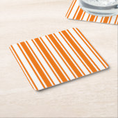 オレンジとホワイトキャンディストライプー スクエアペーパーコースター (アングル)