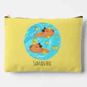 オレンジと水の中のキャピバラ アクセサリーポーチ (正面)