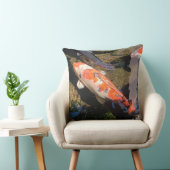 オレンジと白のコイ魚の水泳写真 クッション (椅子)