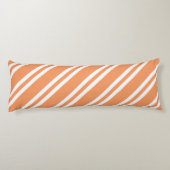 オレンジと白のストライプ ボディピロー (裏面)