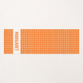 オレンジと白のタイルブロックのカスタム ヨガマット (正面(横))