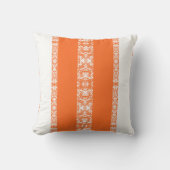 オレンジと白ストライプの クッション (正面)