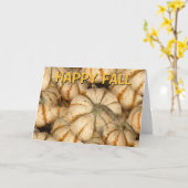 オレンジと緑のアクセントを持つ白いミニカボチャ カード (黄色い花)