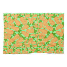 オレンジと緑のニンジン