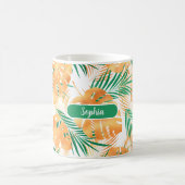 オレンジと緑の熱帯葉の、ホワイトネーム コーヒーマグカップ (中央)