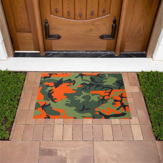 オレンジと緑の迷彩、軍隊、陸軍 ドアマット (室外)