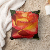 オレンジと黄色のバラ クッション (ブランケット)