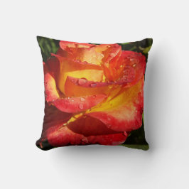 オレンジと黄色のバラ クッション
