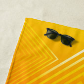 オレンジと黄色の幾何グラデーション的モダンデザイン ビーチタオル (インサイチュ)