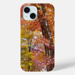 オレンジと黄色の秋ツリー秋の写真 iPhone 15ケース
