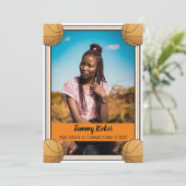 オレンジと黒のバスケットボール卒業 案内状 (スタンド正面)