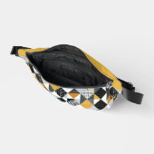 オレンジと黒の四角形と三角形 ファニーパック (見開き)