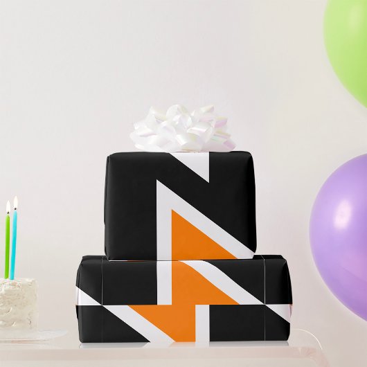 オレンジと黒の文字Nラッピング紙 ラッピングペーパー