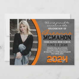 オレンジと黒の黒板の卒業発表 招待状