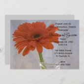 オレンジのデイジーが花瓶のリハ結婚ーサルディナーに 招待状 (正面/裏面)