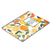 オレンジのミカンの柑橘類のパーソナライズされたレシピ ノートブック (左側)