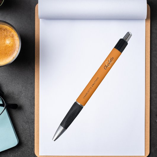 オレンジのモノグラム名前スクリプト ボールペン