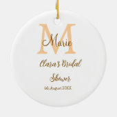 オレンジのモノグラム ブライダルシャワー 名前 現代 シンプル セラミックオーナメント (裏面)