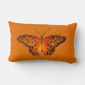 オレンジの上に蝶々の美しい羽を描く情熱 ランバークッション (裏面)