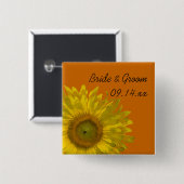 オレンジの上に黄色のひまわり結婚がある 缶バッジ (正面&裏面)