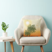 オレンジの太陽と緑のヤシの木　トロピカルな夏 クッション (椅子)