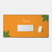 オレンジの書道とローレル離れのスクリプト デスクマット (キーボード&マウス)