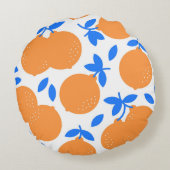 オレンジの果物:上品な青い枝の模様。 ラウンドクッション (裏面)
