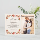 オレンジの秋の花の写真エンゲージメント発表 招待状 (スタンド正面)