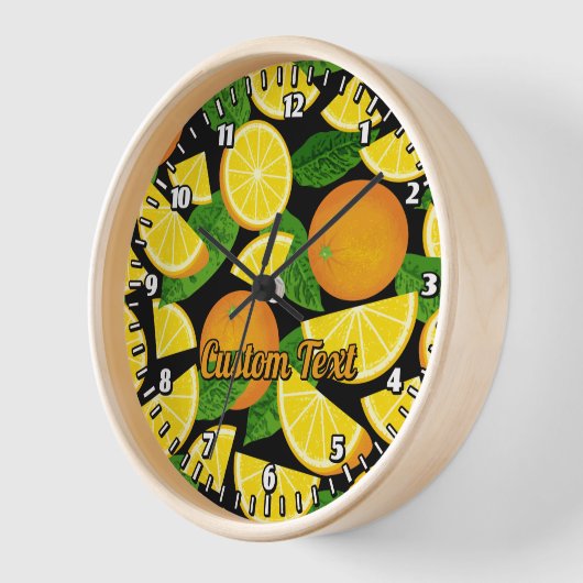 オレンジの背景 壁時計 (傾斜)