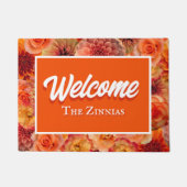 オレンジの花をあしらった、あなただけの玄関ドア 歓迎メッセージ ドアマット (正面)