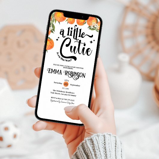 オレンジの赤ちゃんかわいこちゃんのシャワーが少し流れている 招待状