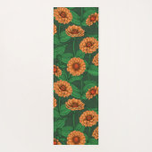 オレンジの《植物》百日草の花葉、濃い緑の緑の ヨガマット (裏面)